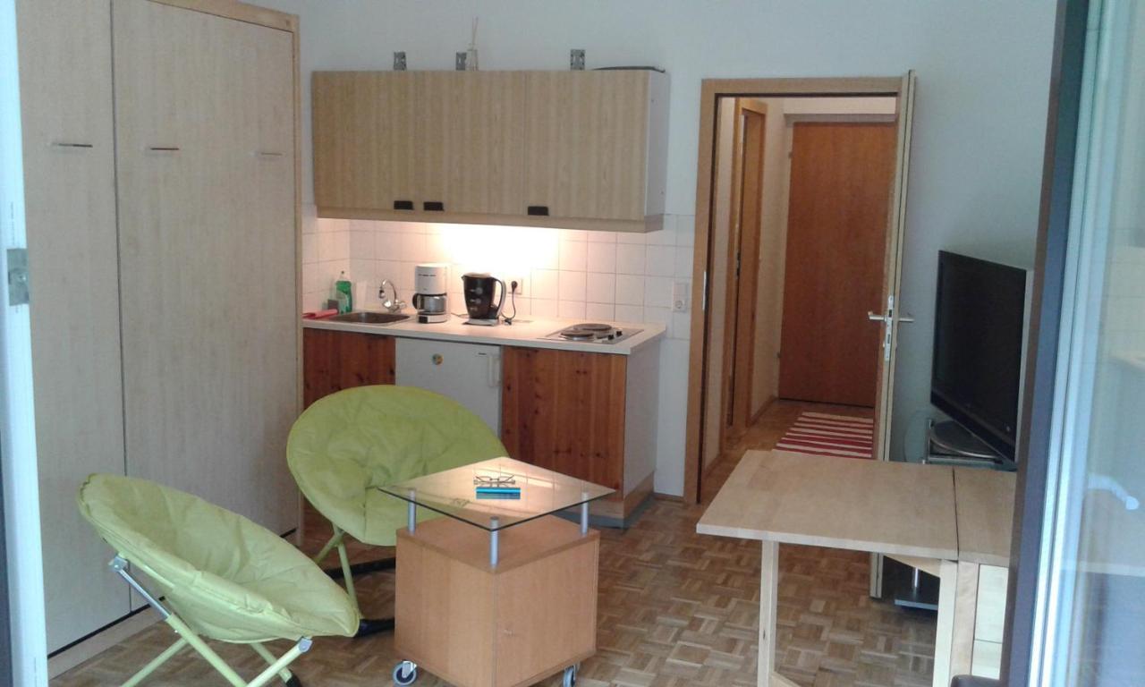Vintage Garconiere Mit Balkon - 25 M2 Apartment Gmunden Exterior photo